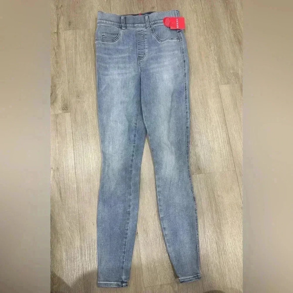 SPANX Ankle Skinny Jeans Light Vintage Wash NWT XS Jeggings - Picture 3 of 8